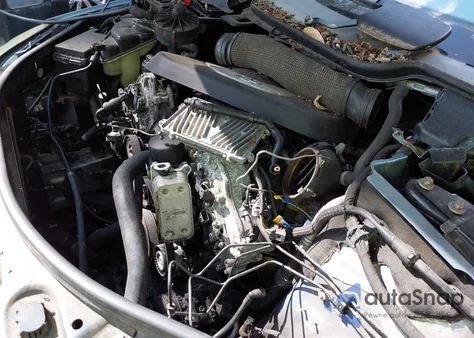 2006 Mercedes-Benz R 350 4Matic z USA, uszkodzony, nr VIN 4JGCB65E66A029158